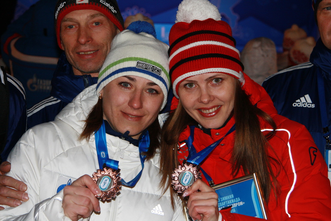 Виктория Лопатина со спортсменкой из Сургута Евгенией Агаевой.
