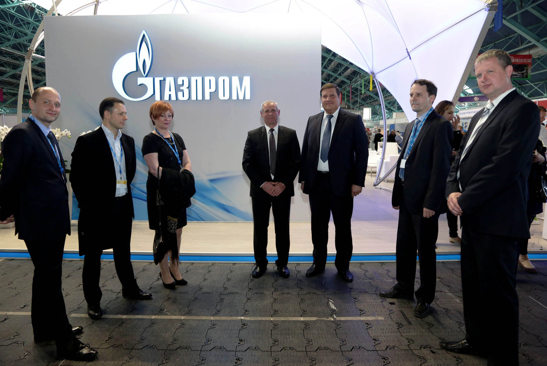 На открытии выставки: делегация ОАО "Газпром" и ОАО "Газпром трансгаз Беларусь"