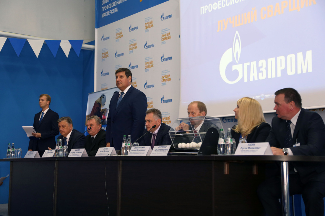 С приветственным словом выступает генеральный директор ОАО "Газпром трансгаз Беларусь" Владимир Майоров